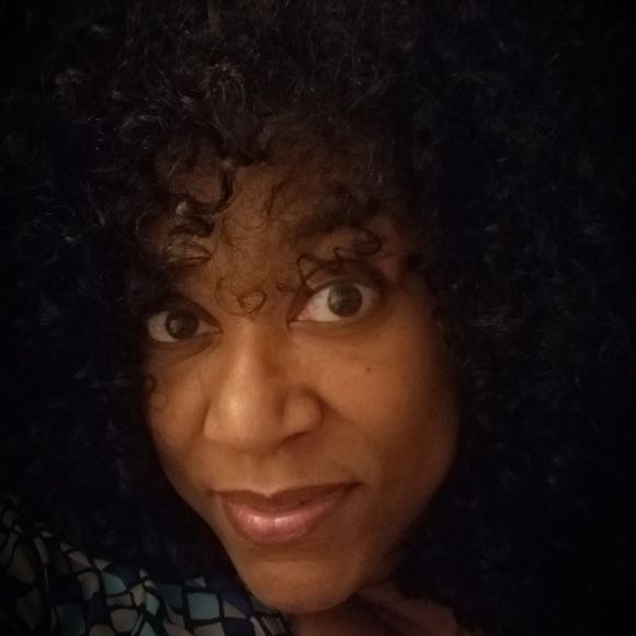 Meet your Posher, Monica - Picture 1 of 1